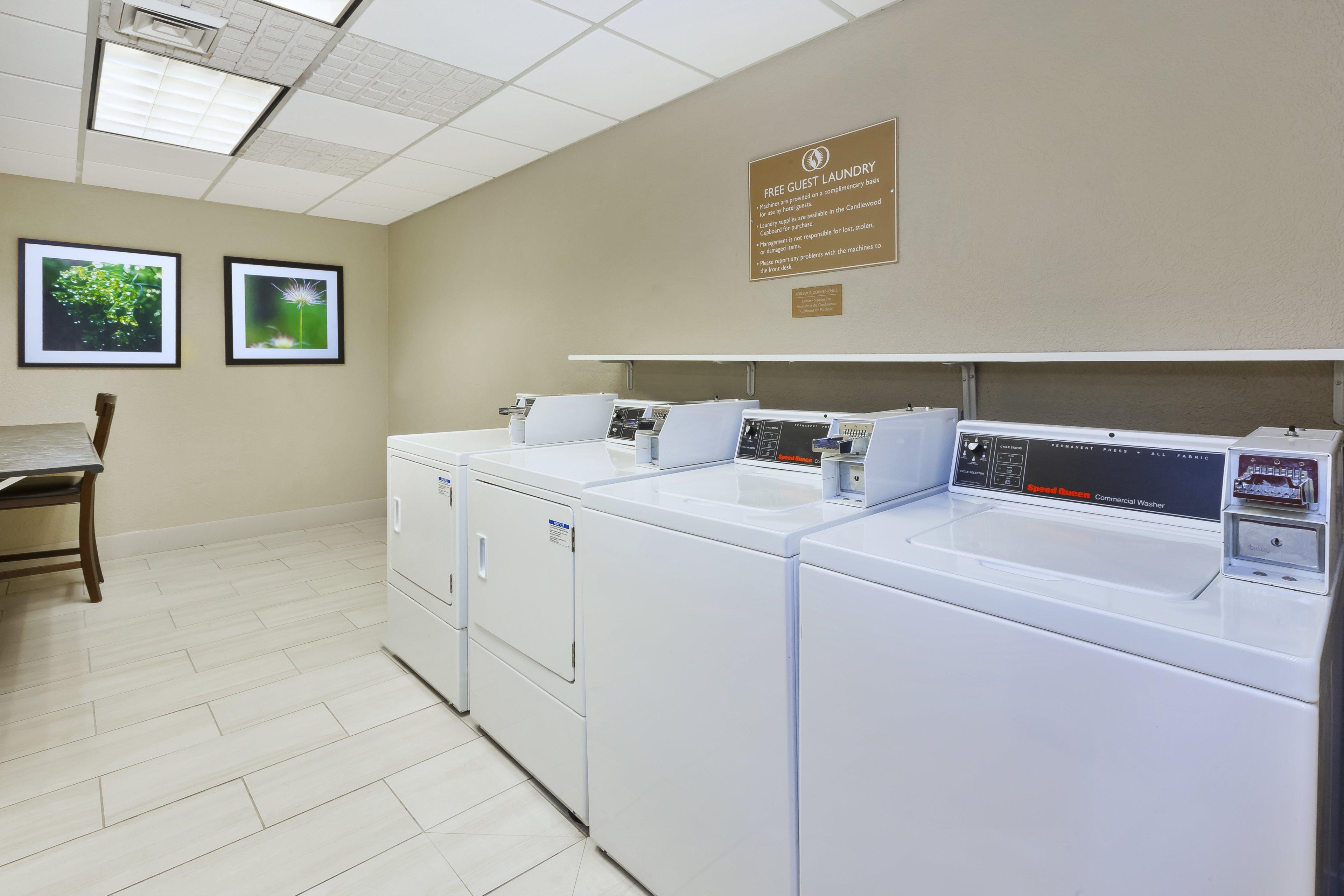 Candlewood Suites Grand Rapids Airport By Ihg Cascade Extérieur photo