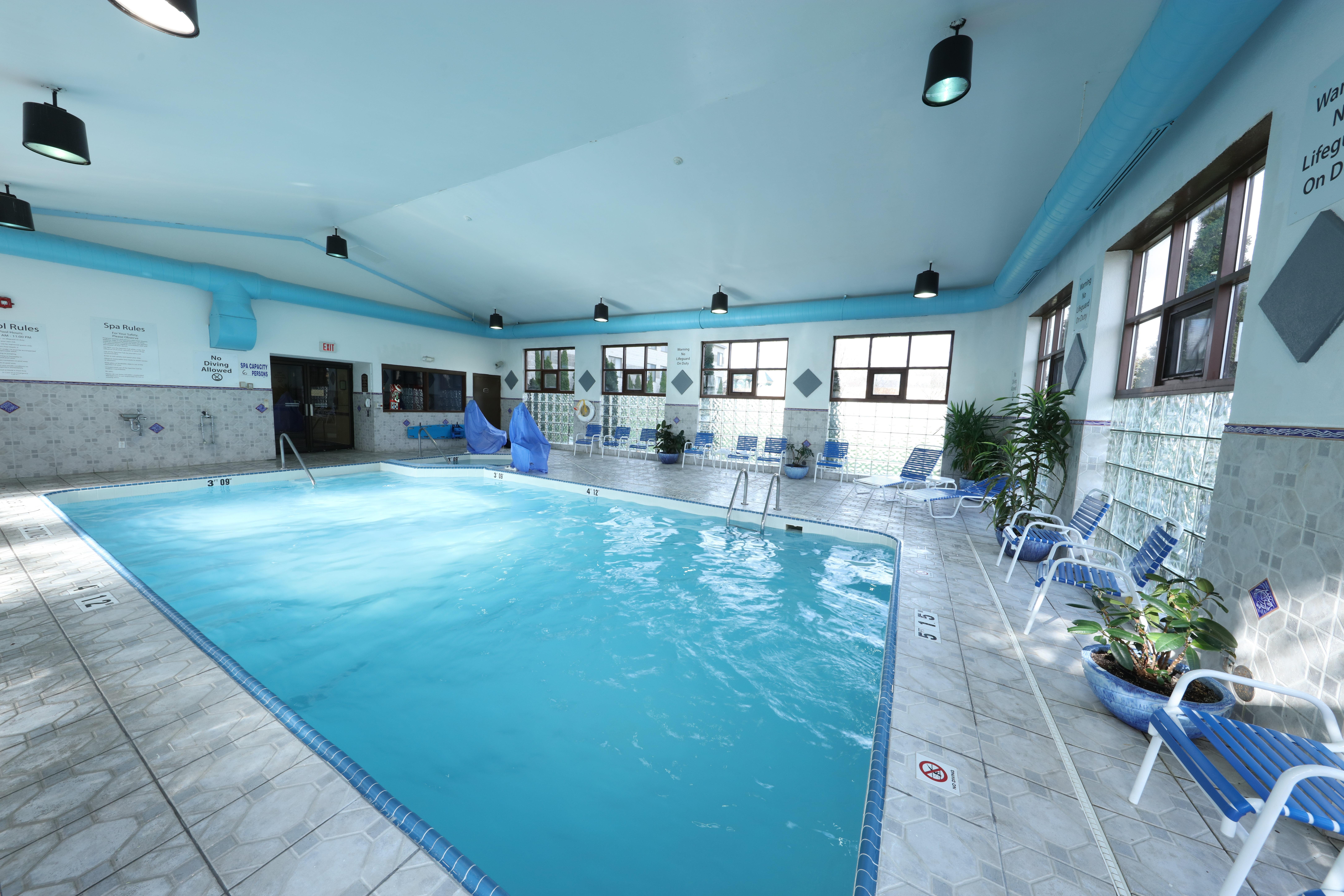 Candlewood Suites Grand Rapids Airport By Ihg Cascade Extérieur photo