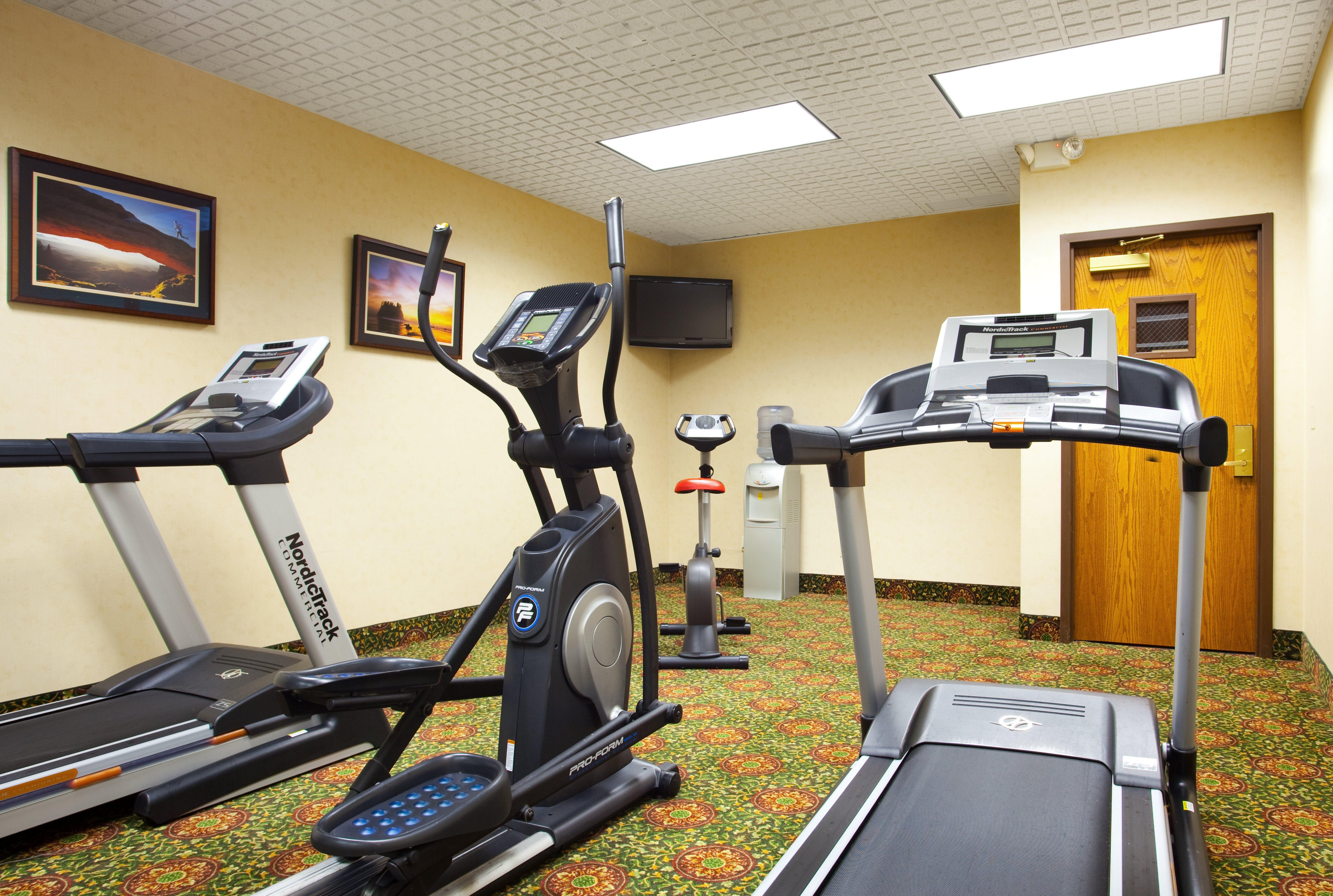 Candlewood Suites Grand Rapids Airport By Ihg Cascade Extérieur photo