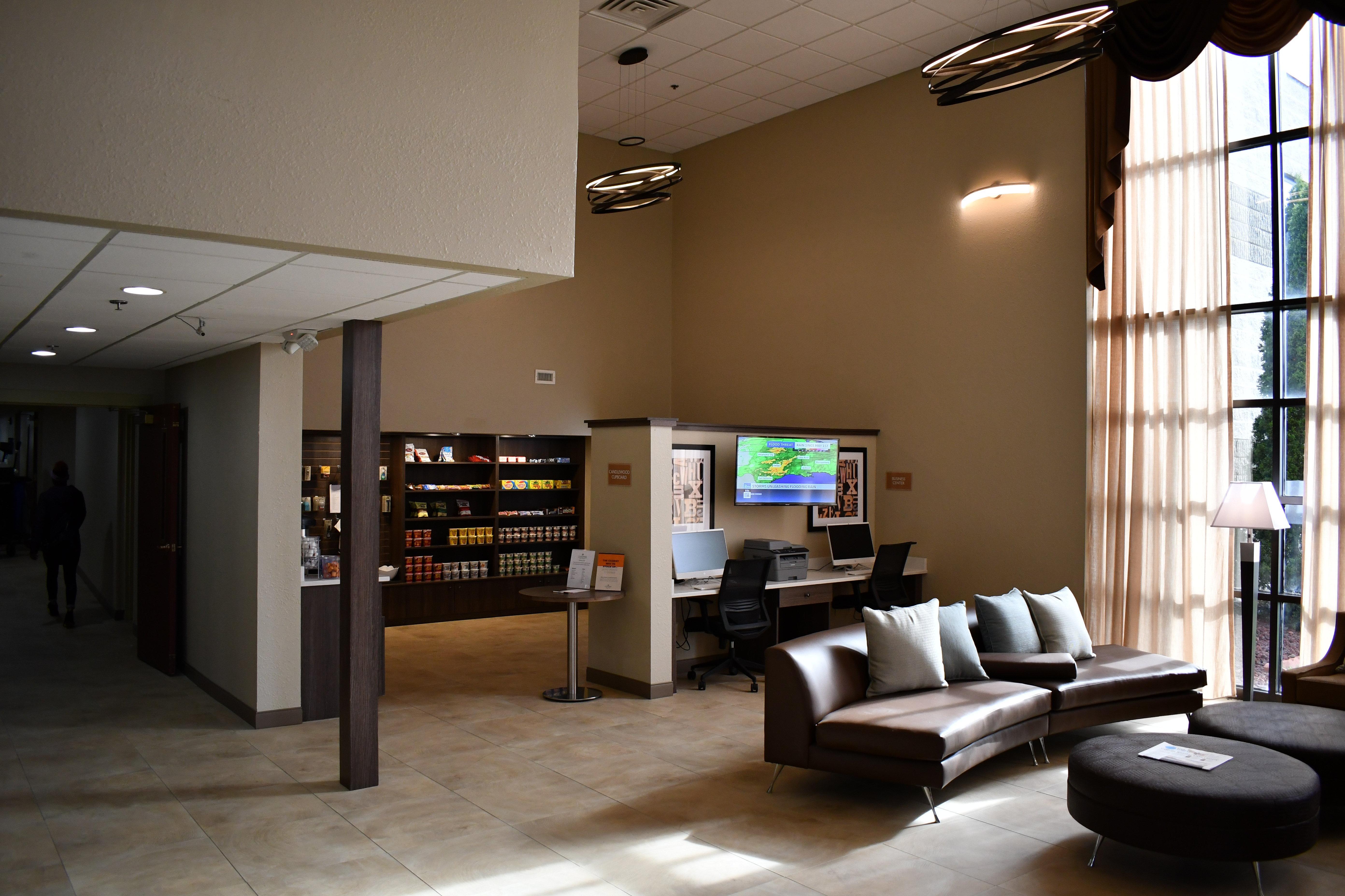 Candlewood Suites Grand Rapids Airport By Ihg Cascade Extérieur photo