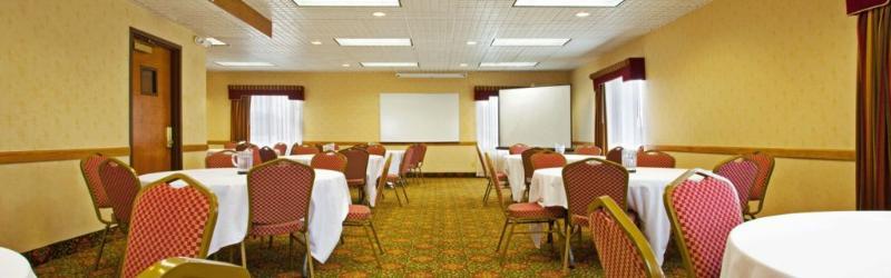 Candlewood Suites Grand Rapids Airport By Ihg Cascade Extérieur photo