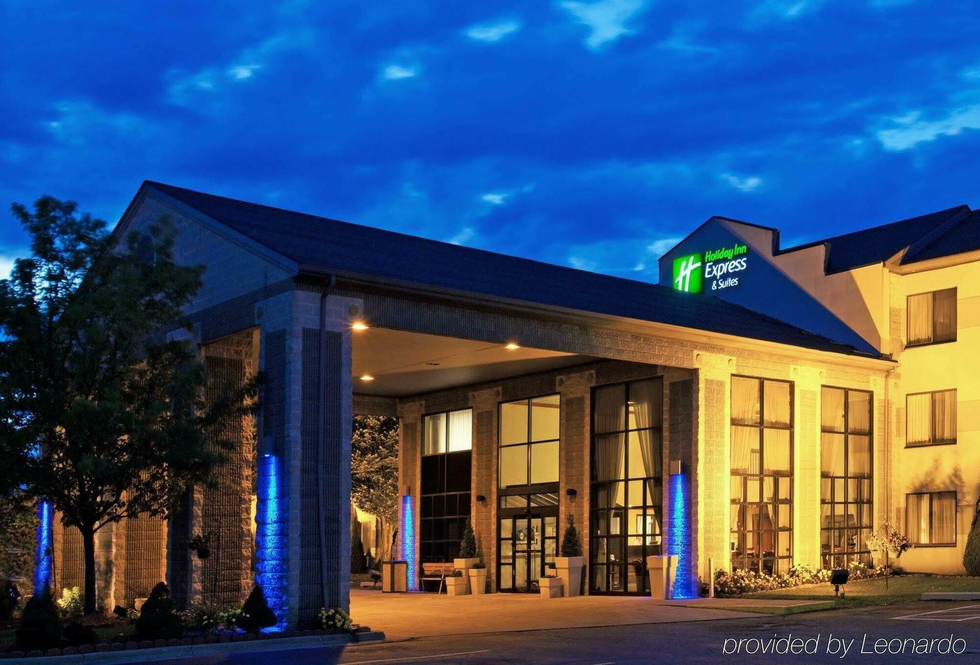 Candlewood Suites Grand Rapids Airport By Ihg Cascade Extérieur photo