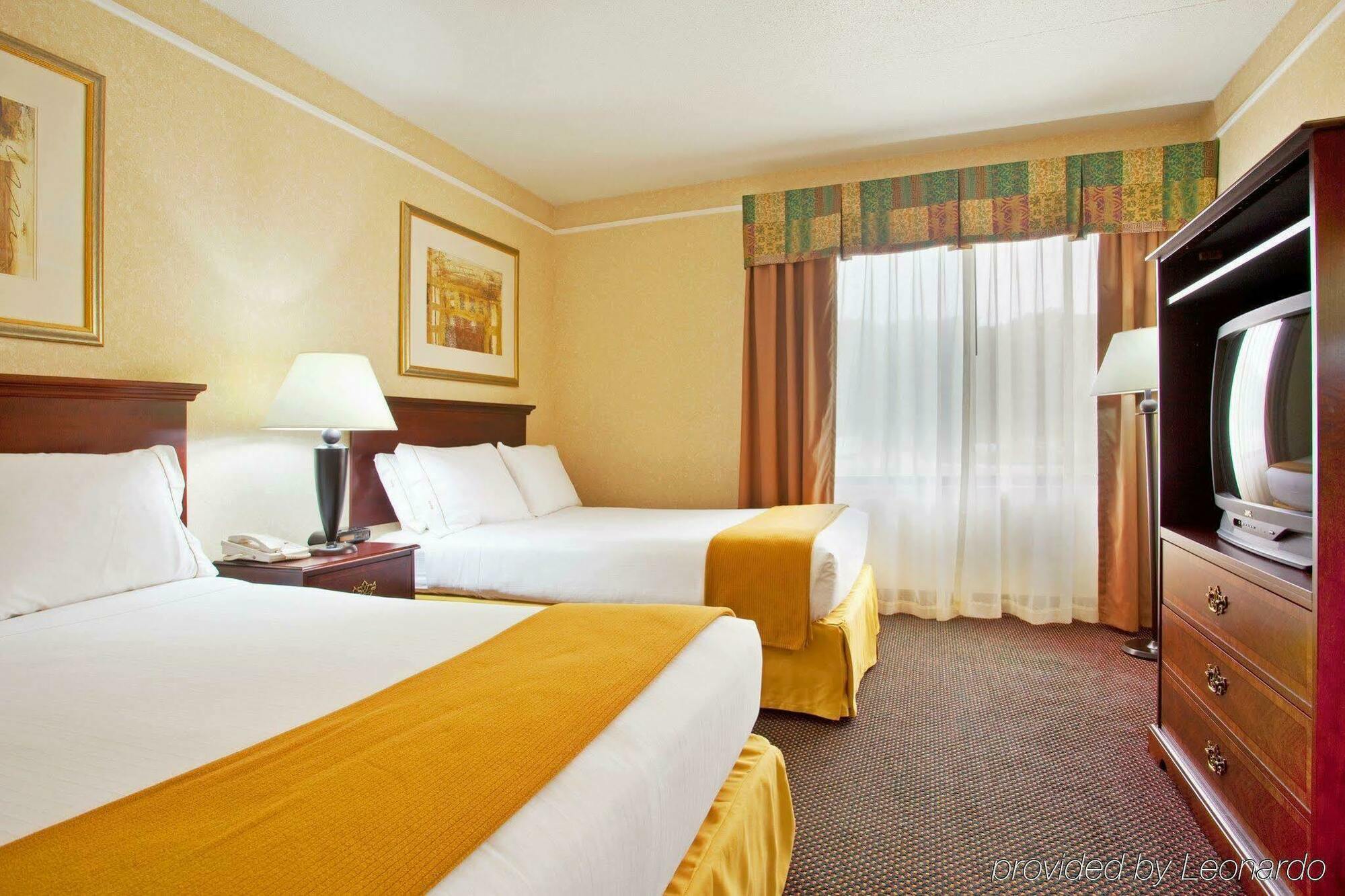 Candlewood Suites Grand Rapids Airport By Ihg Cascade Extérieur photo